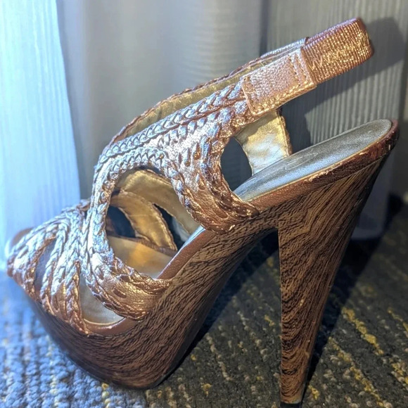 Jessica Simpson Women's Gold Platform Heels Size 7.5 Braided Ankle Strap - Picture 11 of 13